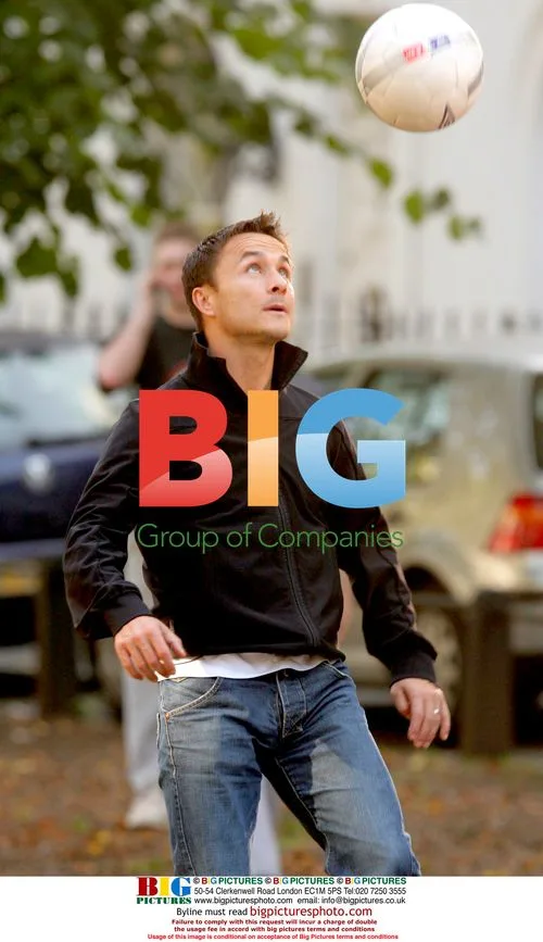 Dennis Wise, Chelsea Legends in Advert