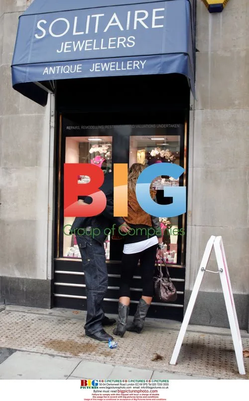 BB7's Mikey and Grace Window Shop