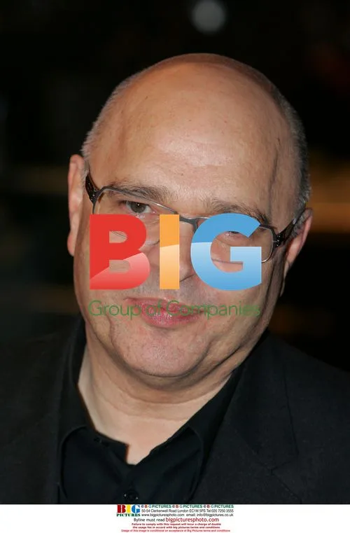 Director Anthony Minghella at "Breaking and Entering" Premiere