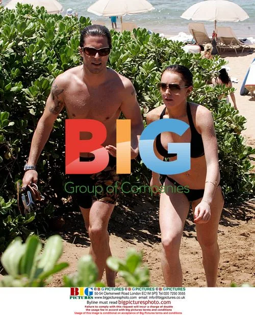 Lindsay Lohan and Harry Morton get romantic in Maui