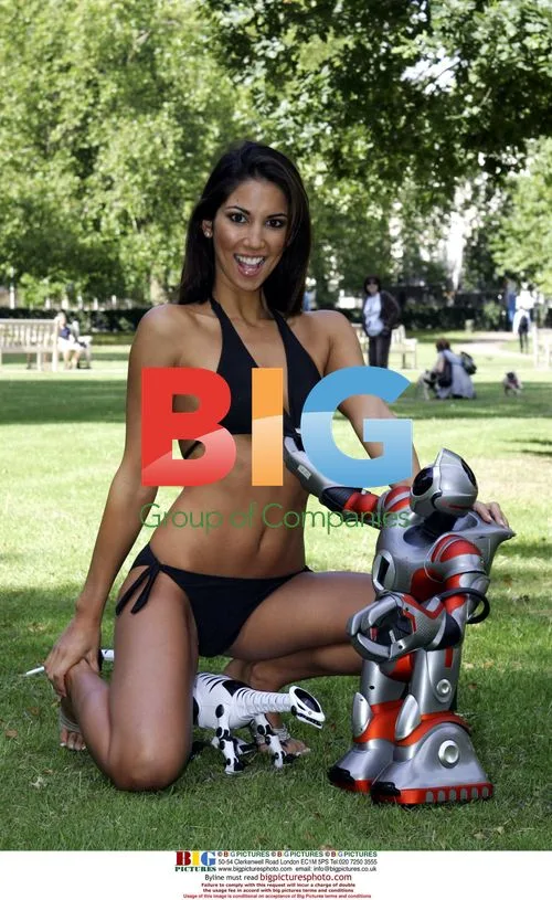 Model Leilani with award-winning robots