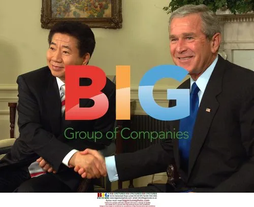 U.S. President Bush meets South Korean President Roh