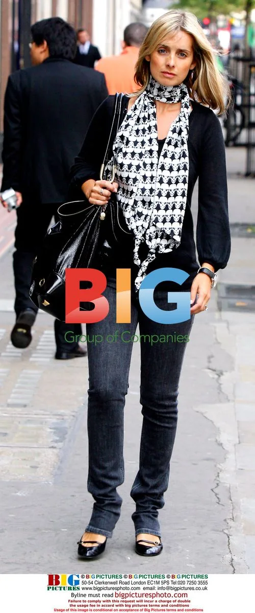 Singer Louise Redknapp Shopping in London
