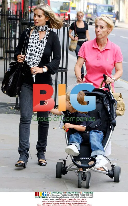Singer Louise Redknapp shopping in Sloane Street