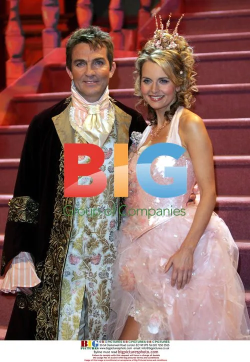 Corrie Actors Celebrate Christmas in Pantomime