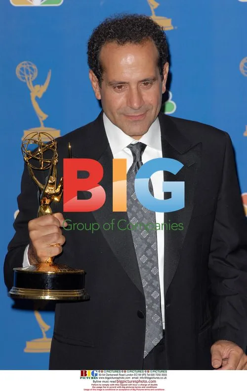 Tony Shalhoub at Emmys 2006