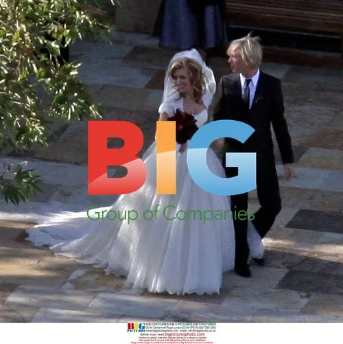 Mel Gibson attends daughter Hannah's wedding