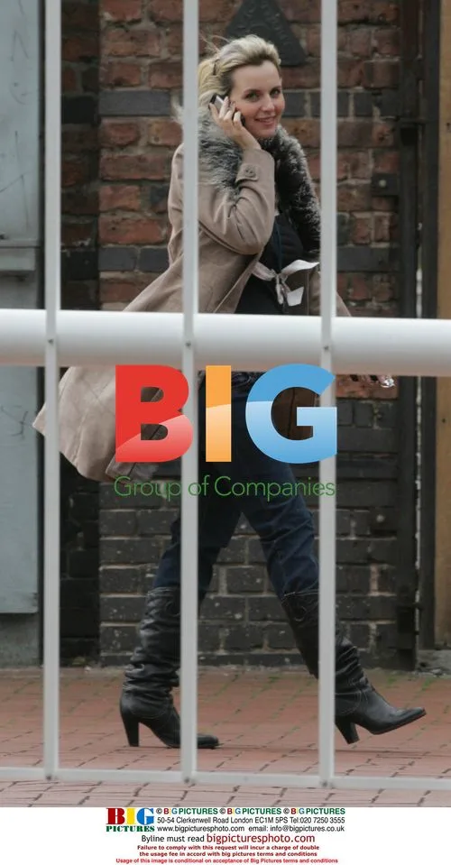 Debra Stephenson on Coronation Street Set