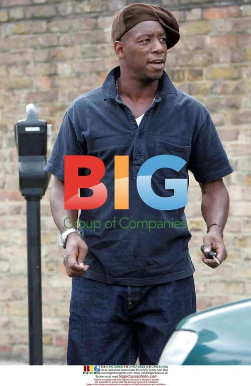 Ian Wright Visits Friends in North London