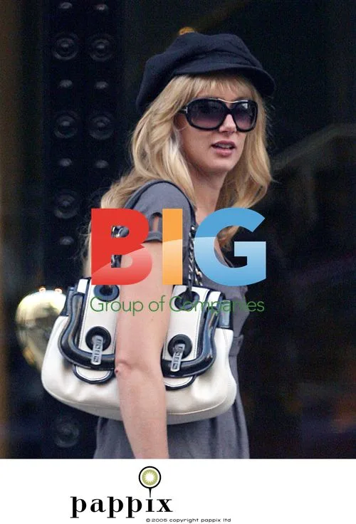 Kimberly Stewart Shopping in London
