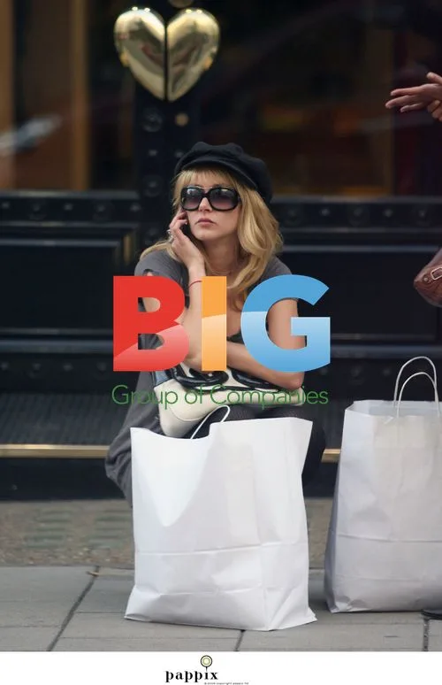 Kimberly Stewart Shopping in London