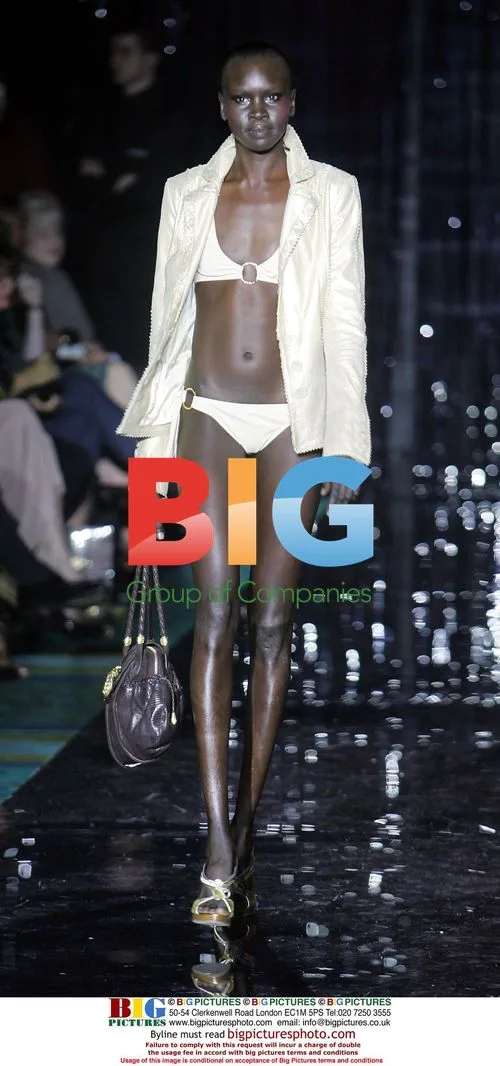 Model Alex Wek on Julien MacDonald catwalk