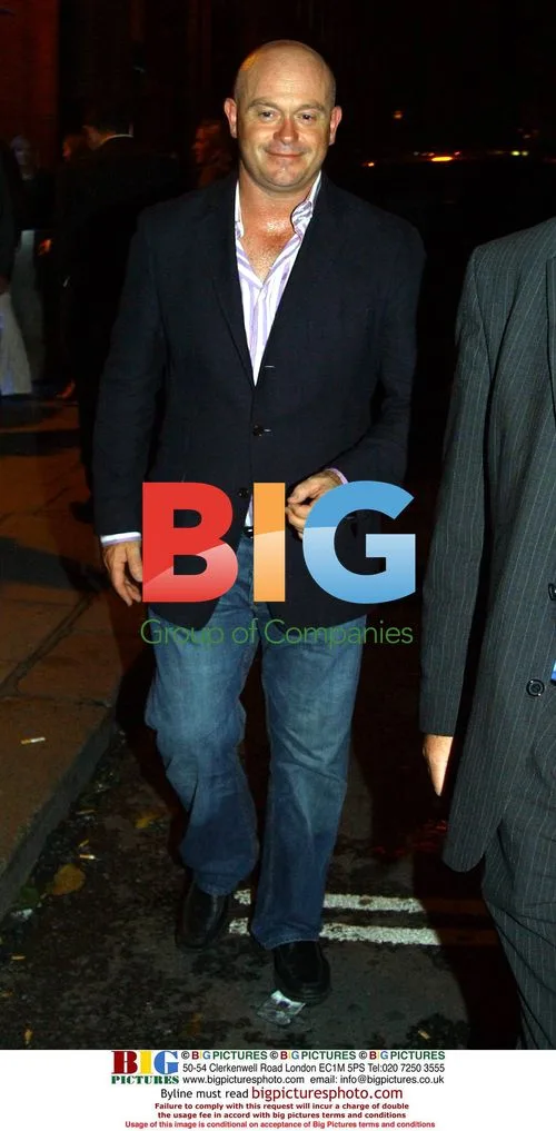 Ross Kemp Spotted Leaving Nightclub