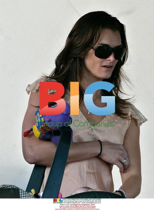 Brooke Shields and Family Lunch Outing