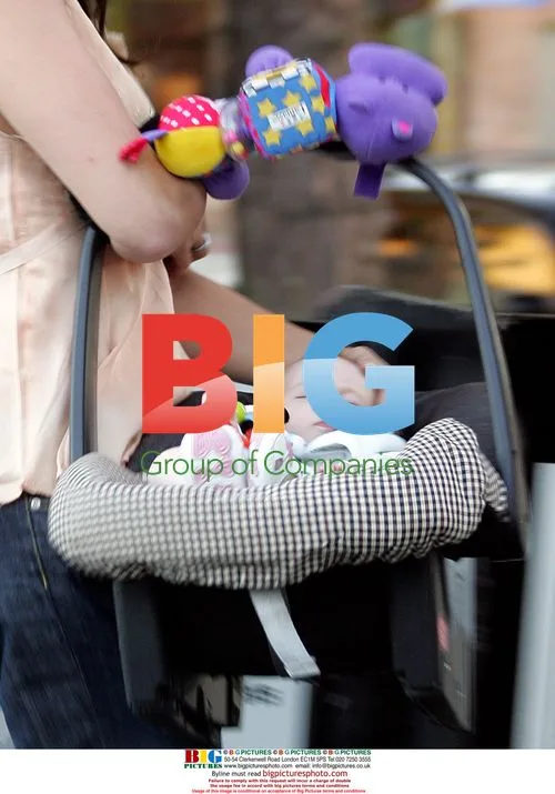 Brooke Shields and family lunch in Brentwood