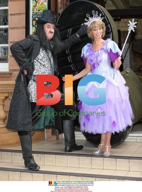 John Challis and Sue Holderness in "Jack and the Beanstalk"