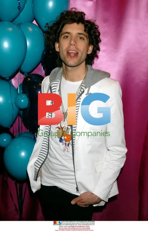 Singer Mika Performs and Signs CDs at Borders
