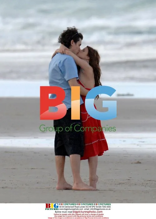 Jessica Simpson and John Mayer's Intimate Beach Day