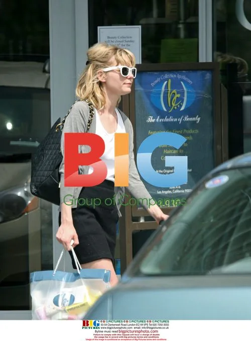 Kirsten Dunst Shops in LA