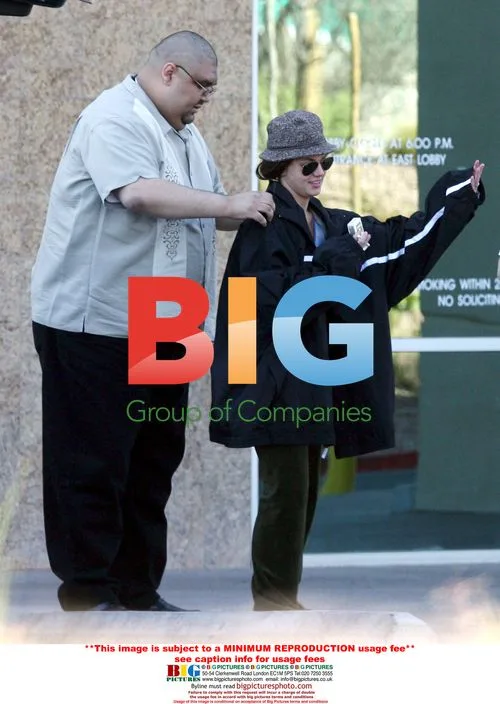 Britney Spears Leaving Liposuction Clinic