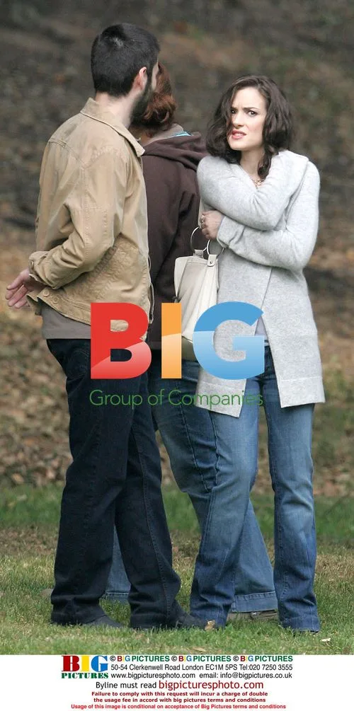 Winona Ryder and Ray Romano on set of 'The Last Word'
