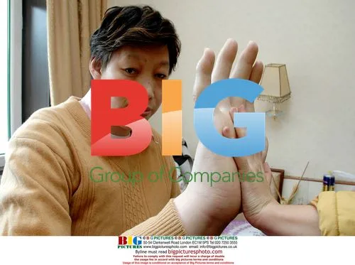 Giants Wang Fengjun and Zhao Gaoliang in China