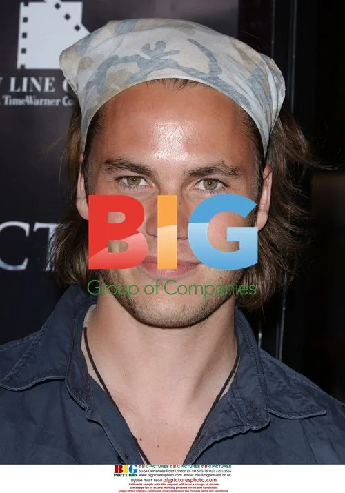Taylor Kitsch at LA 'Fracture' Premiere