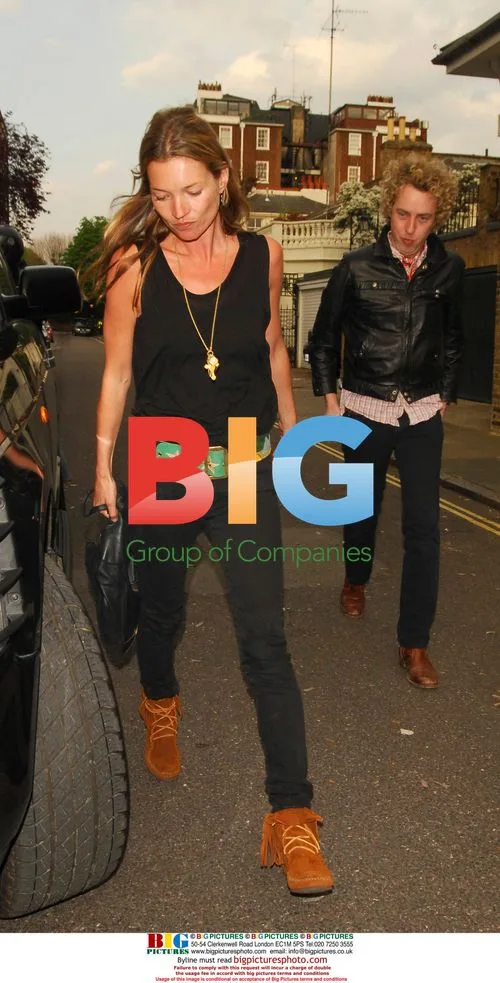 Kate Moss Leaving Davinia Taylor's Home
