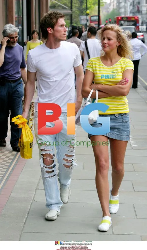 Arsenal footballer Alexander Hleb and girlfriend shopping