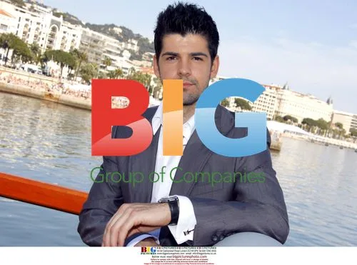 Miguel Angel Munoz presents 'Paso Adelente'