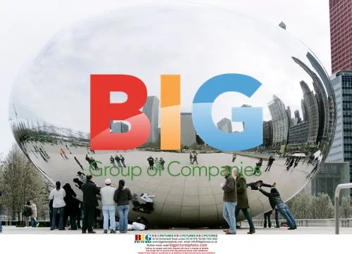 People gather around 'Cloud Gate' in Chicago