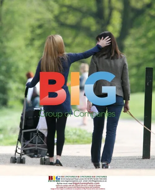 Geri Halliwel and daughter on Hampstead Heath