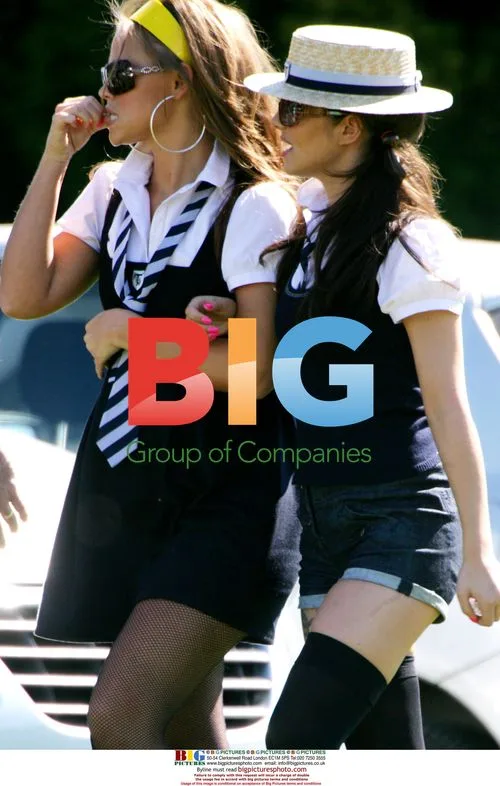 Girls Aloud Filming 'St. Trinian\'s'