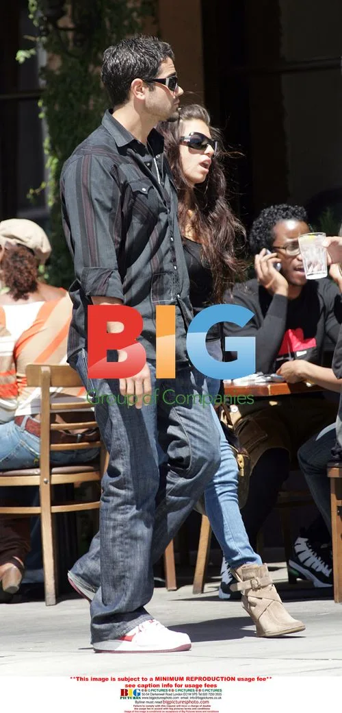 Jesse Metcalfe Spotted with Brunette