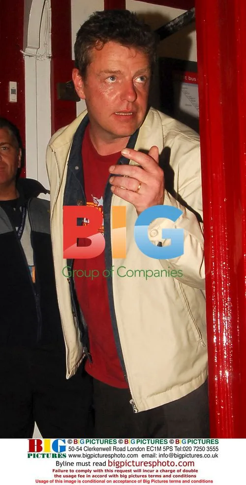 Suggs Leaving The Dublin Castle