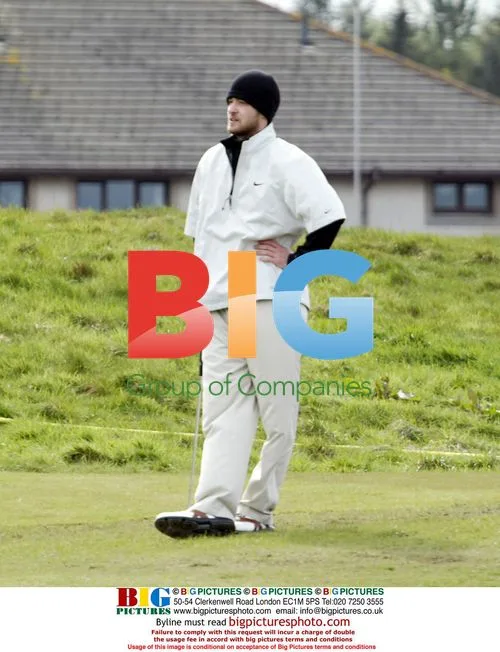 Justin Timberlake Plays Golf with Mother