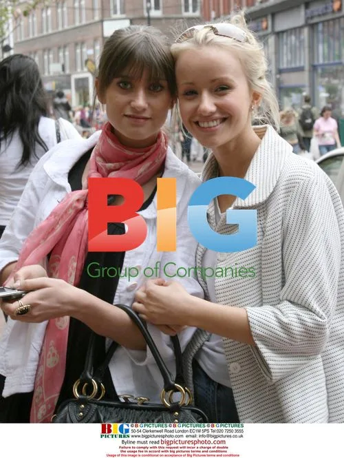 Stars from UK Soaps Shop and Drink in Dublin