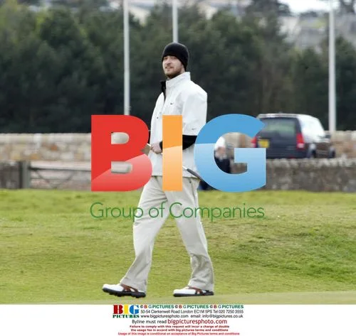 Justin Timberlake Golfing at St Andrews