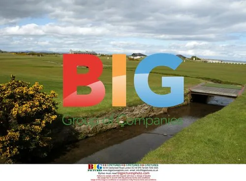 Justin Timberlake Enjoys Golf in St Andrews
