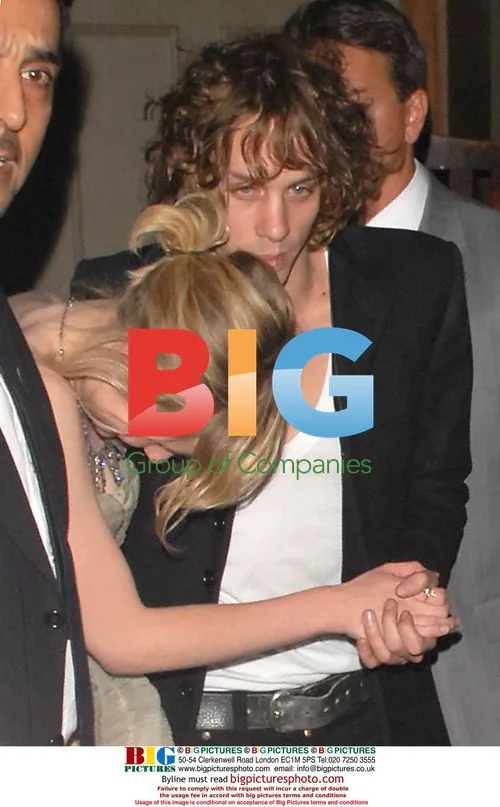 Kirsten Dunst and Jonny Borrell Leaving Pub