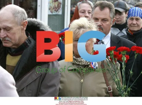Russians Pay Respects to Boris Yeltsin