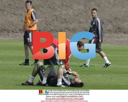 Liverpool's Rafa Benitez Aids Injured Daniel Agger