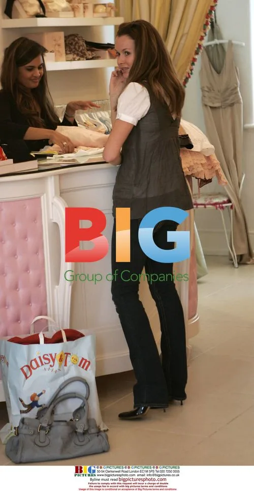 Amanda Holden Shopping on Kings Road