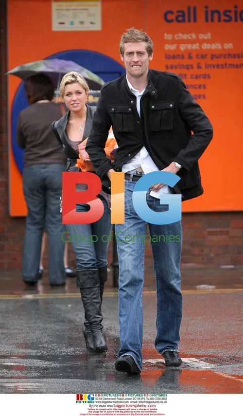 Peter Crouch and Abigail Clancy Spotted Shopping