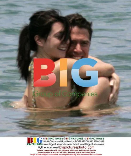 Alyson Hannigan Enjoys Maui Surf With Husband