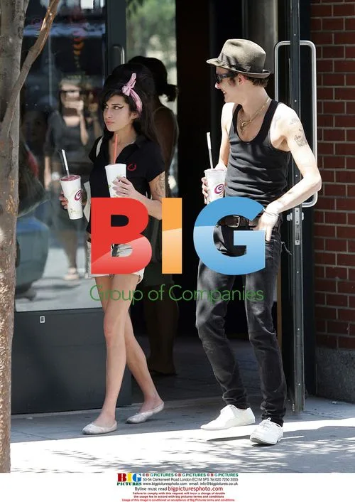 Amy Winehouse and Husband Blake Seen Shopping in Soho, NYC