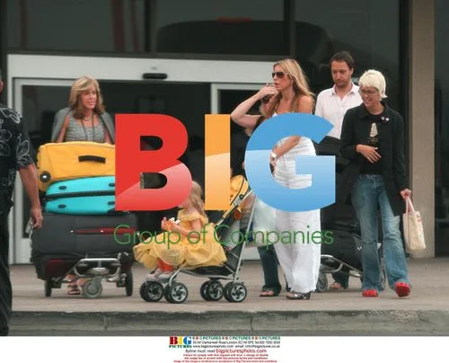 Heather Mills and Beatrice Arrive in Vegas