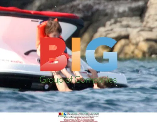 Tom Cruise, Katie Holmes and Suri on Family Vacation