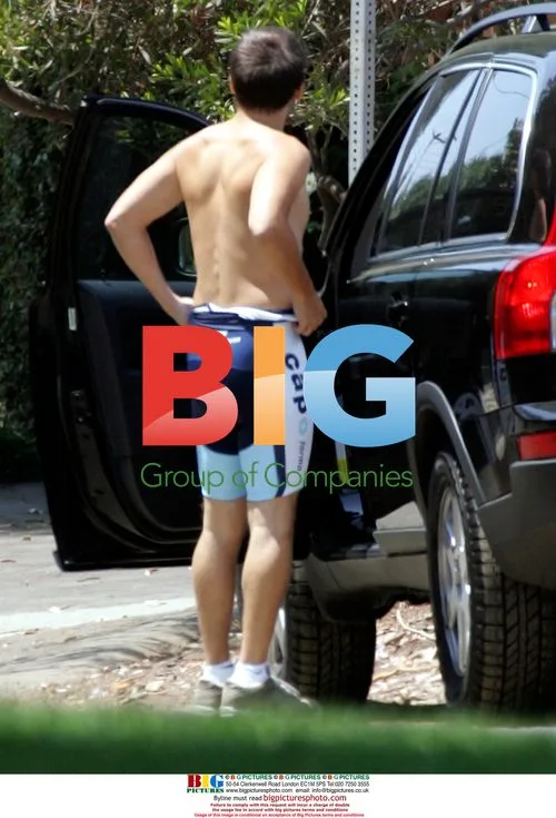 Tobey Maguire Bikes Around Brentwood