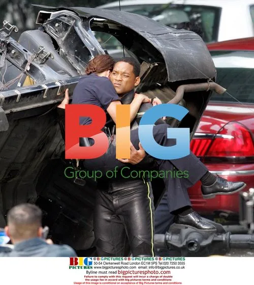 Will Smith films Hancock bank robbery scene